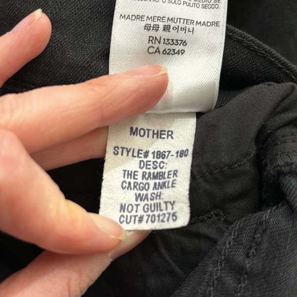 MOTHER The Rambler High Rise Cargo Ankle Jeans in Not Guilty Size 26 - Picture 15 of 16